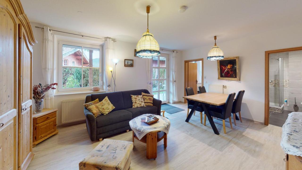 Ferienwohnung Christine Бишофсвизен Екстериор снимка